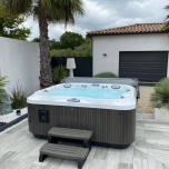 Installateur de spas JACUZZI®