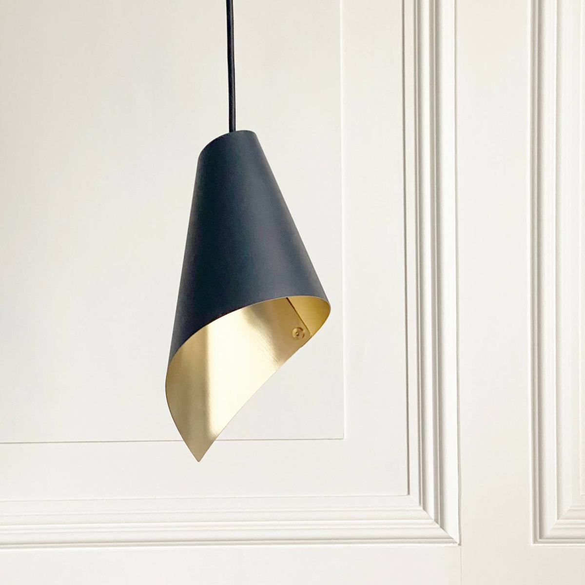 ARC Pendant in Black and Brushed Brass