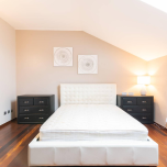 Excellent 3 bedroom apartment, Duplex Penthouse in the 21st Century of Avenida da Madalena