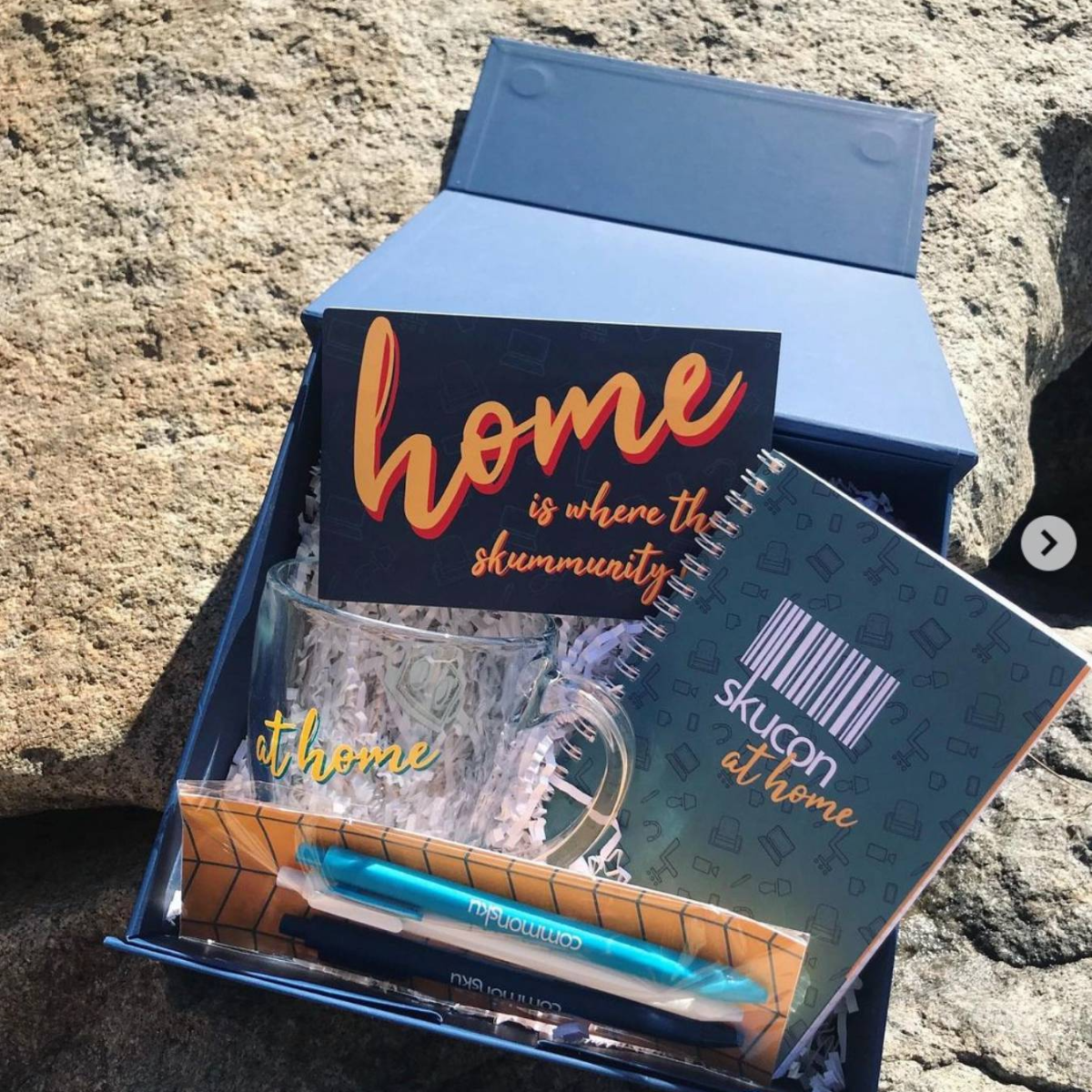 Virtual Event Kit - modeled at the beach!