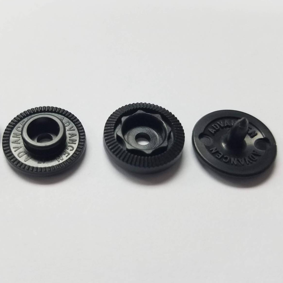 BROCHES DE NYLON IGNIFUGOS MARCA YKK