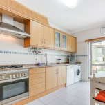 Villa de 3 chambres dans un quartier calme à 15 minutes de Lisbonne et Cascais avec piscine