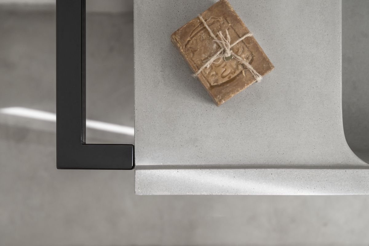 Elledue free-standing