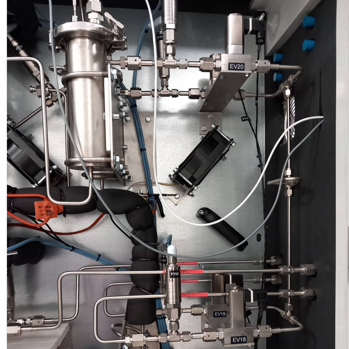 Métrologie: étalonnages, caractérisations et formations