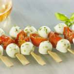 MAC&CHEESE BITES AND MINI-SKEWERS