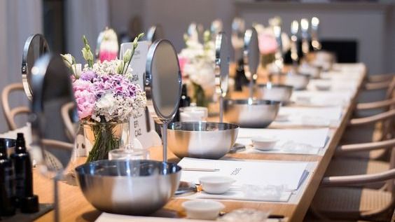 Monday Facial Master Class - Eminence