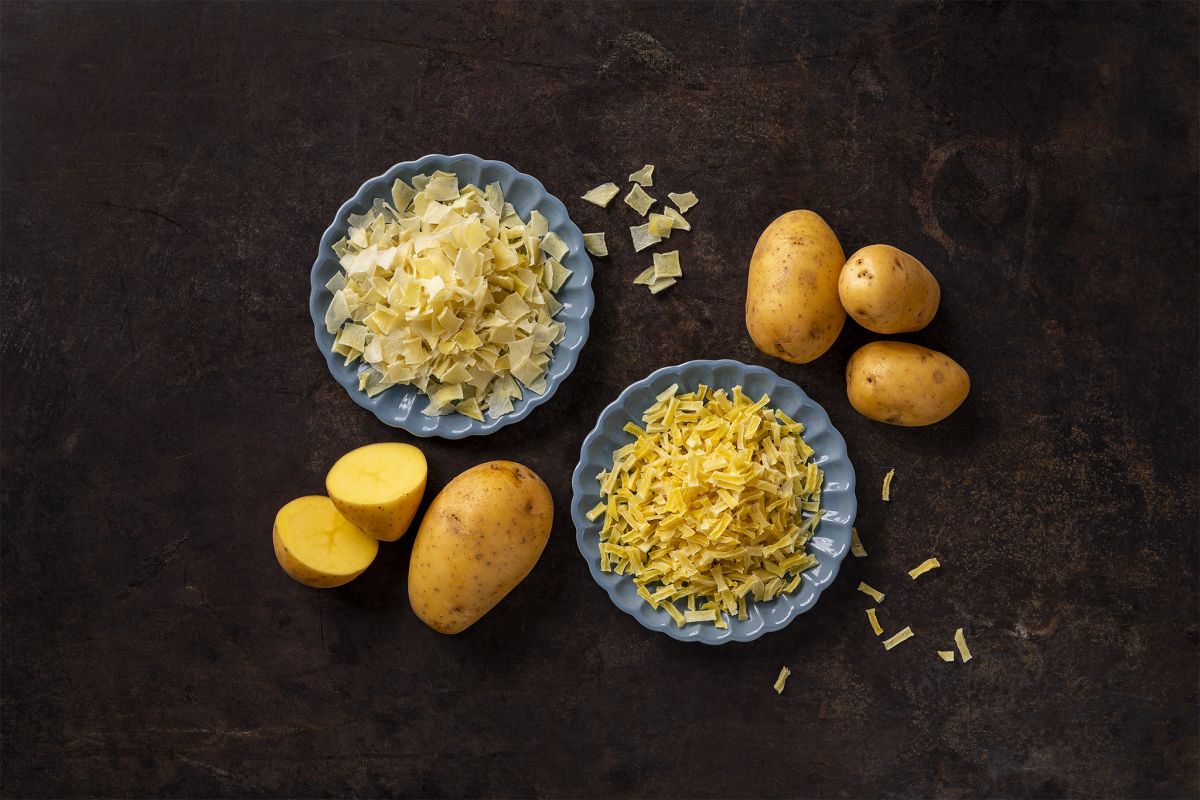 Air-dried potato dices/shreds: long shelf life, fast rehydration.