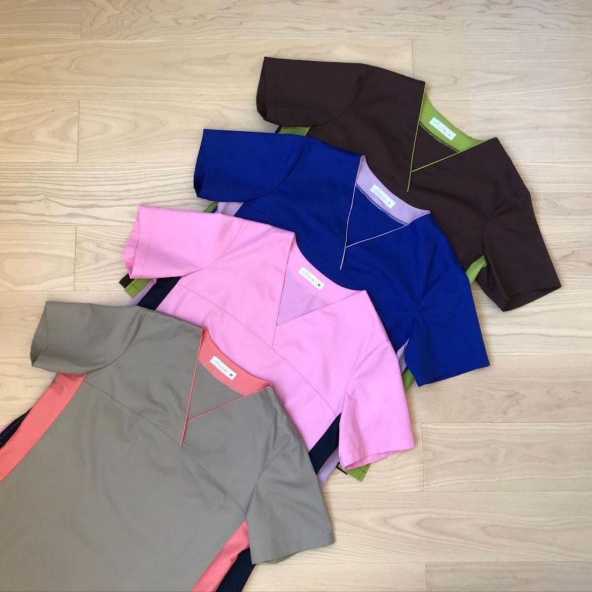 offriamo abbigliamento e tessili per il settore alberghiero, della ristorazione e per i saloni di bellezza