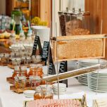 Rooms and Breakfast buffet