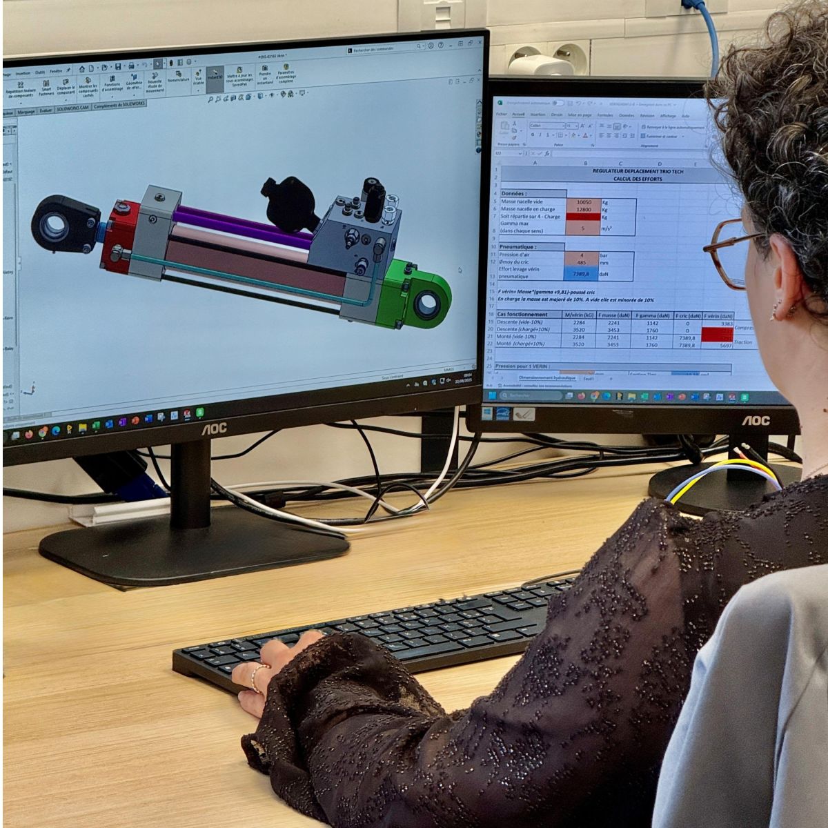 CUSTOM HYDRAULIC LOCKING CYLINDER : Design and production for your lap bars