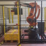 Robotized palletization cell