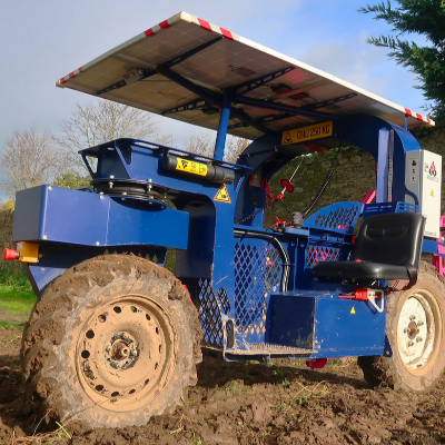 "Romanesco Modular Market Gardening Straddle Carrier"