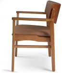 Poltrona Neo Bangkok Encosto em Tela estofado e Encosto em Madeira