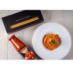 Azeite, vinagre, massas e arroz, molhos, pestos e cremes vegetais, conservas de legumes, produtos trufados, frutos do mar, snacks salgados, farinhas e cereais, confeitaria e café.