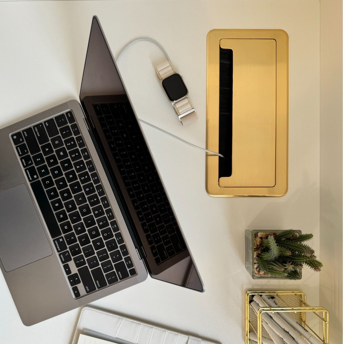 Caixa Office Job - Office QTMOV