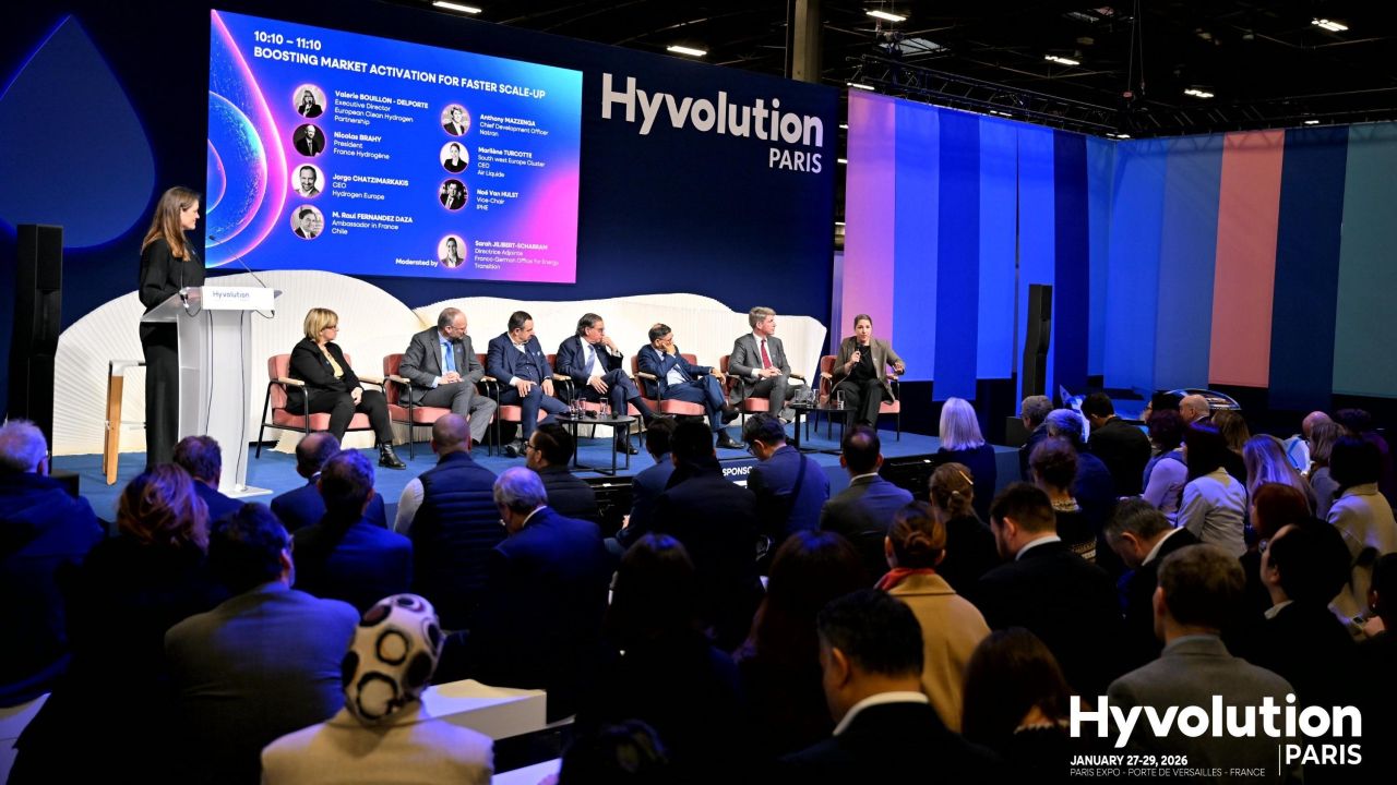 (CANADA) Canadian Hydrogen Solutions in Action: Mobility, Infrastructure and Emissions Reduction