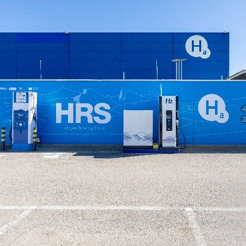 Hydrogen refuelling station