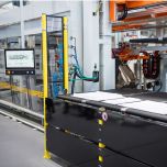 Thermoforming machines for refrigerator door and inner liners