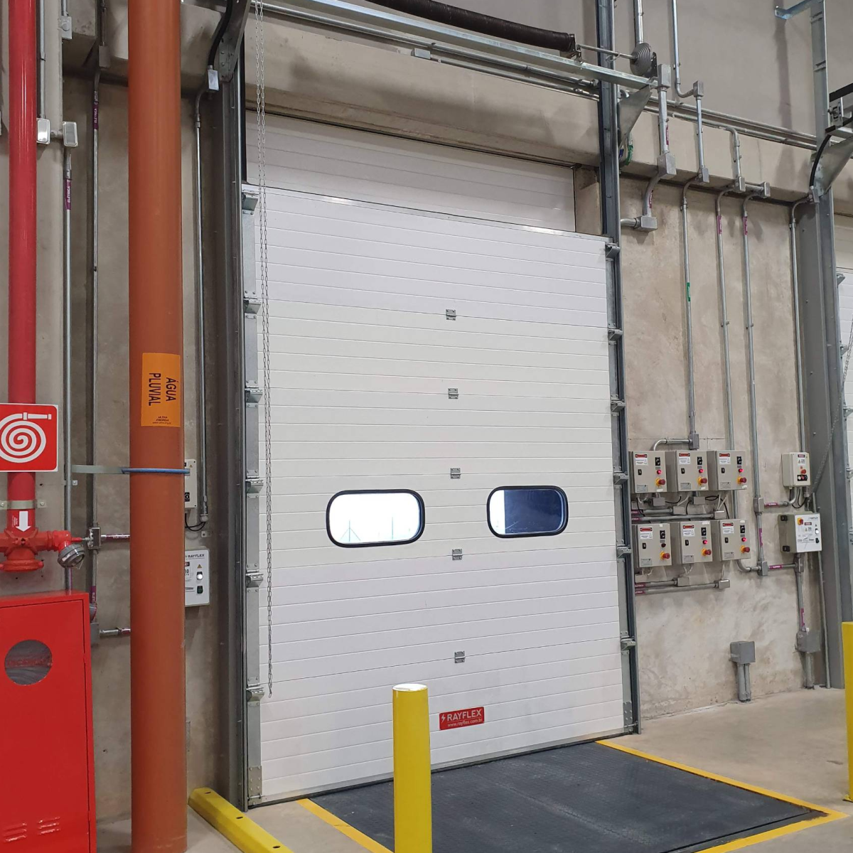 Porta Seccional - Equipamentos para Doca