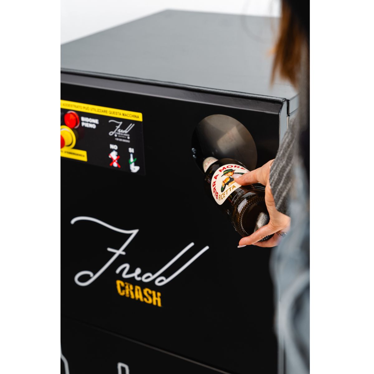 FREDD CRASH - TRITA BOTTIGLIE