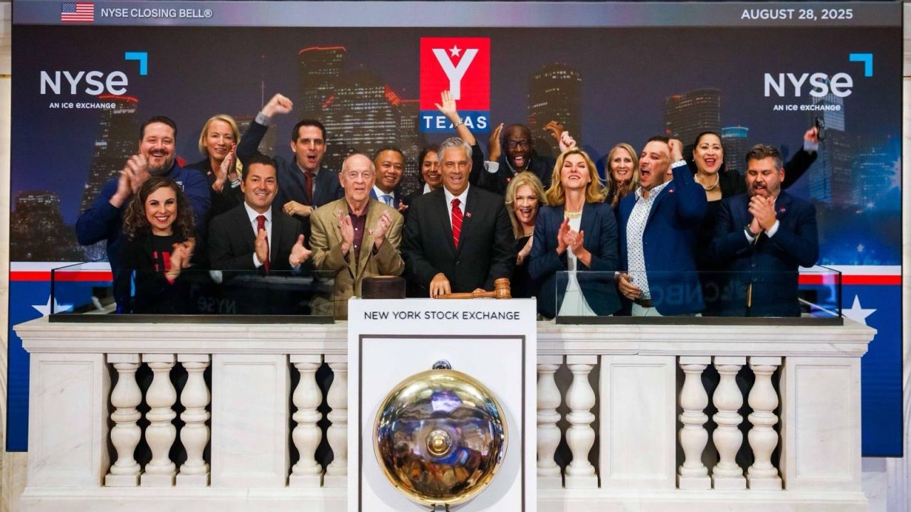 CLOSING BELL CELEBRATION