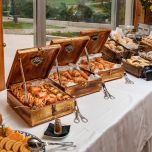 Rooms and Breakfast buffet