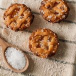 Decorative glitter sugar