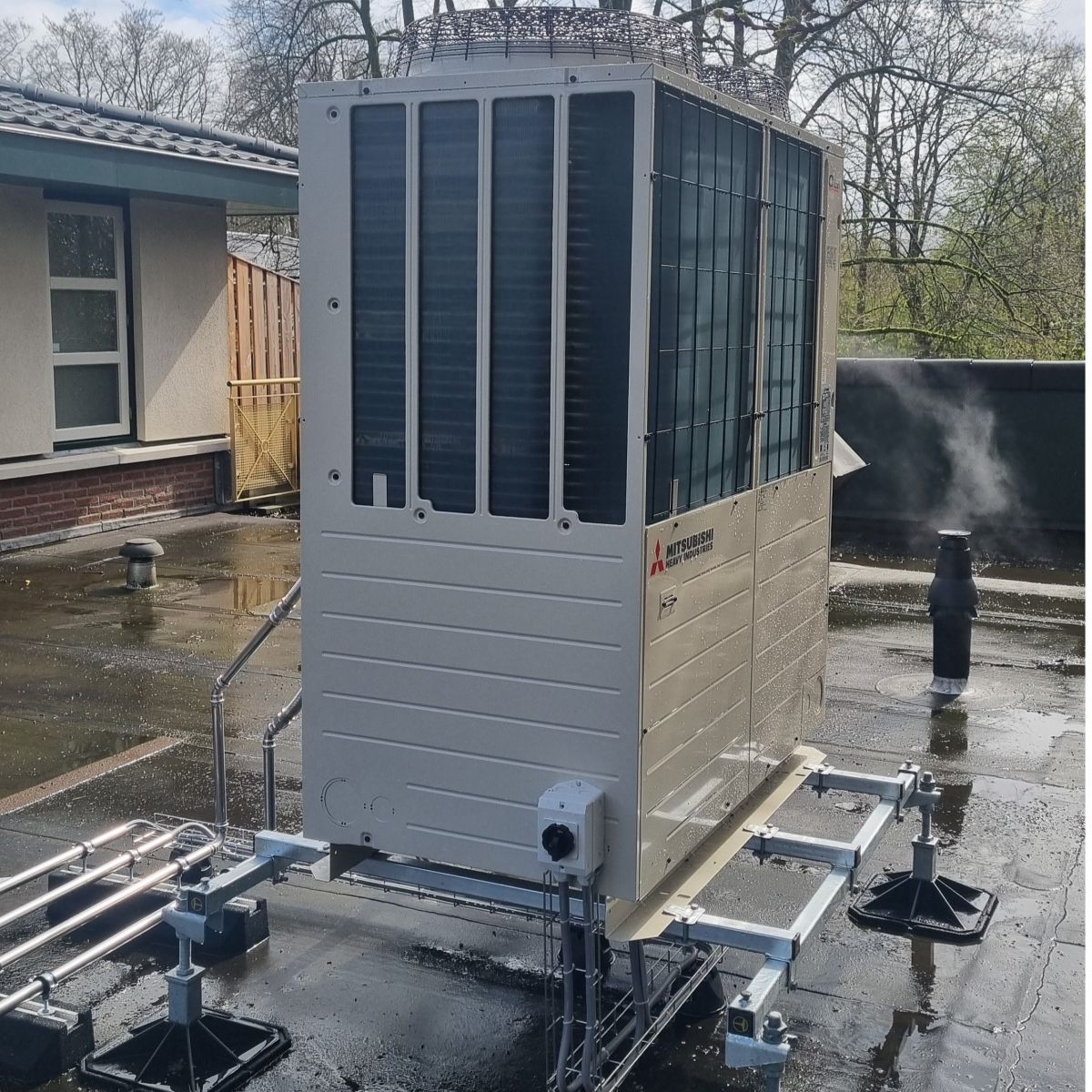 Duurzame hybride oplossing voor grote warmtapwaterbehoefte