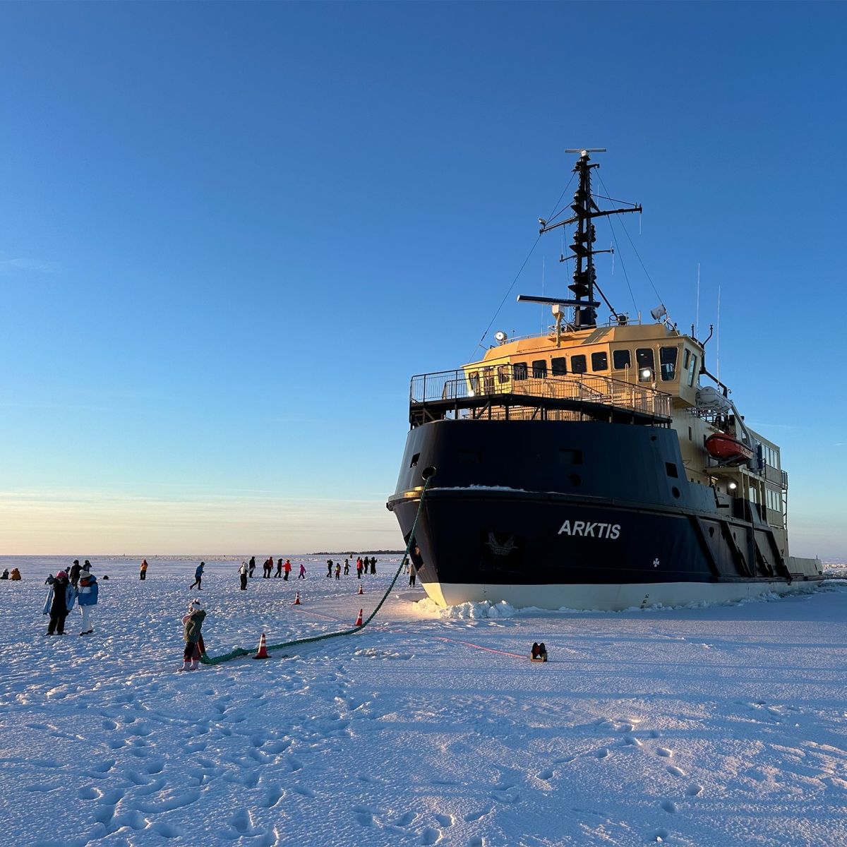 Icebreaker cruise by Arktis