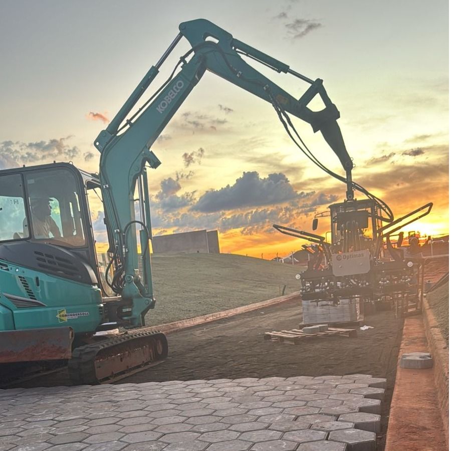 Garra Implemento Multi6 para pavimentação de intertravados paver