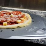 Pá Perfurada p/ Enfornar Pizza Alumínio 35,5 x 40,5cm Azul 170cm