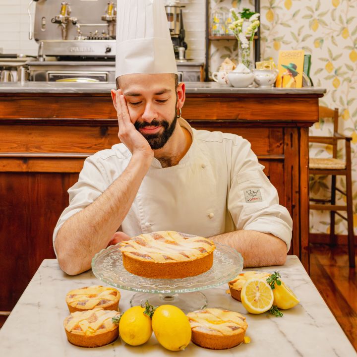 Cabaret Pastry - Sabaudian Macaron with Caff? Costadoro