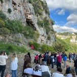 Walks in the villages with food and wine tastings