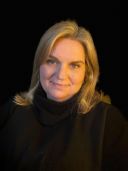 Anneke Van Woudenberg