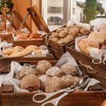 Rooms and Breakfast buffet