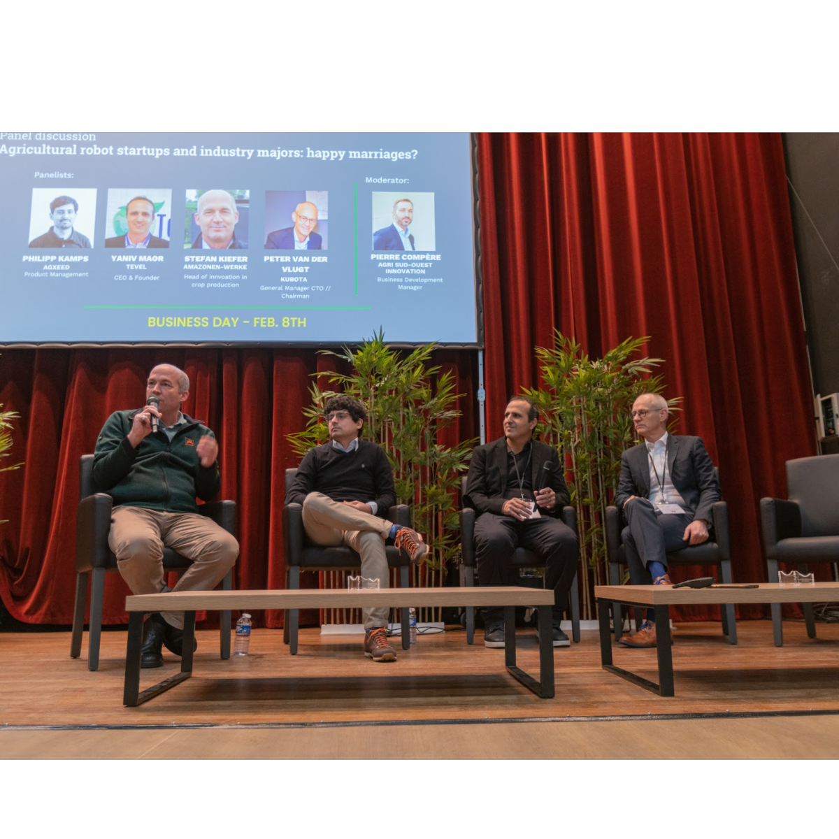 Amphitheater amphitheater